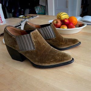 CHLOÉ Velvet Chelsea Boots
